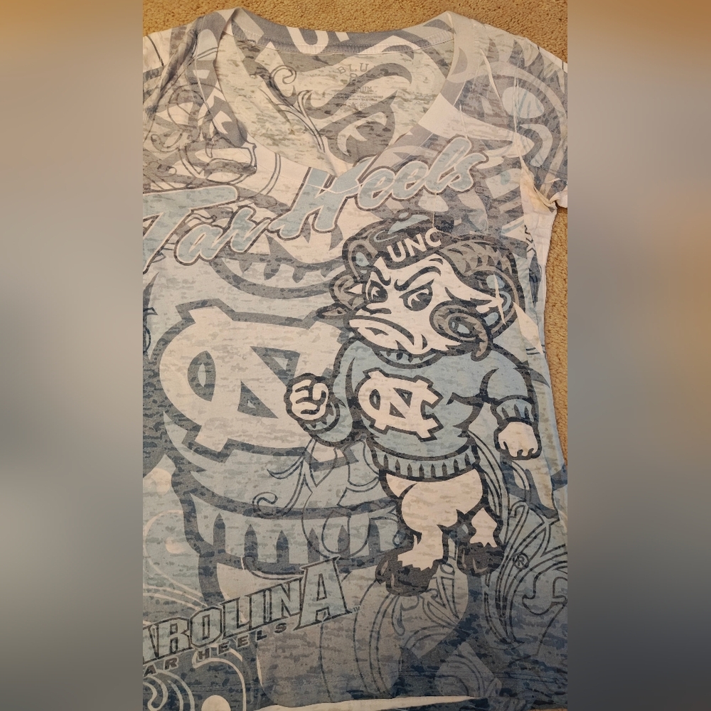 Y2K Blue 84 Burnout UNC Tar Heels T-shirt. - Picture 2 of 9